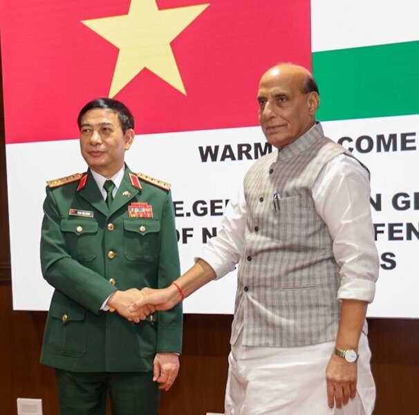 Defence Minister Rajnath Singh congratulated General Phan Van Giang on his appointment as the Deputy Prime Minister and Minister of National Defence of Vietnam.