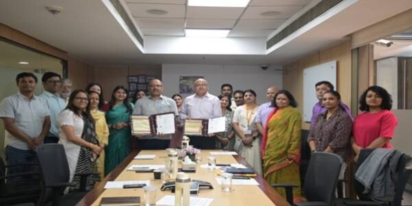 MoU Signed Between DAY-NRLM and HelpAge India for the Care of Senior Citizens