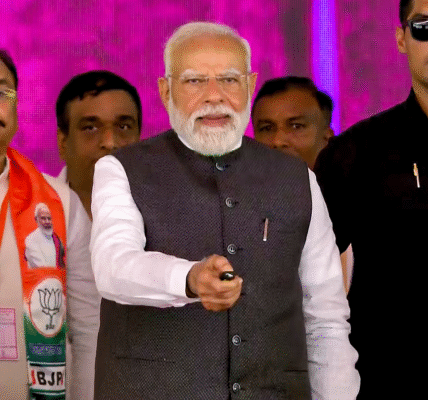 PM Modi today inaugurated the 594-kilometer-long Ganga Expressway in the Hardoi district of Uttar Pradesh.