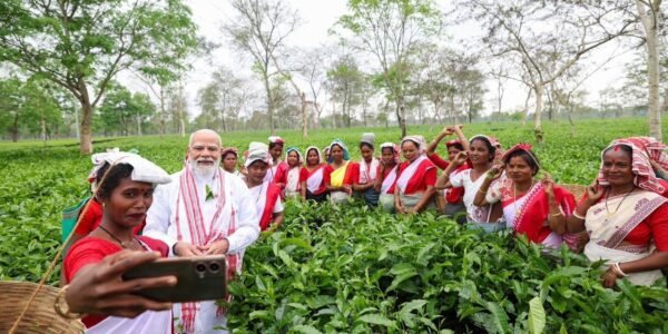 PM Modi visited a tea garden in Dibrugarh, Assam.
