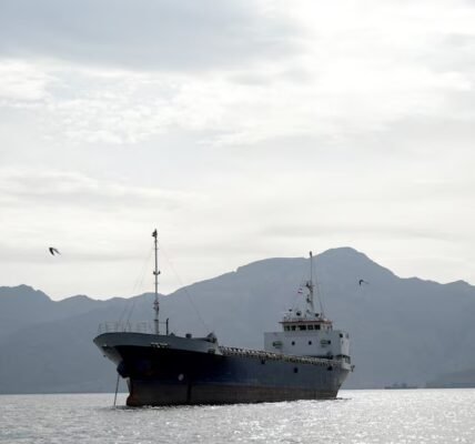 US continues its naval blockade