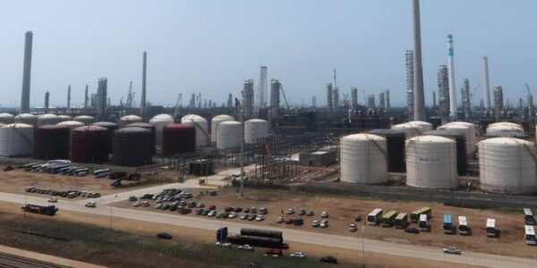 US has imposed sanctions on Chinese oil refineries