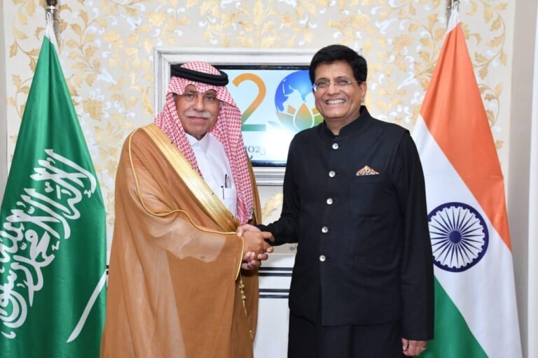 केंद्रीय मंत्री पीयूष गोयल ने सऊदी अरब के वाणिज्य मंत्री डॉ. माजिद बिन अब्दुल्ला अल कासबी के साथ वर्चुअल कॉल पर बातचीत की