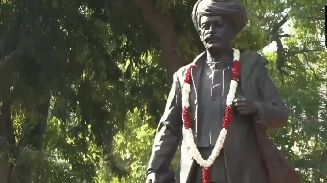 nation is paying tribute to social reformer Mahatma Jyotiba Phule today on his birth anniversary