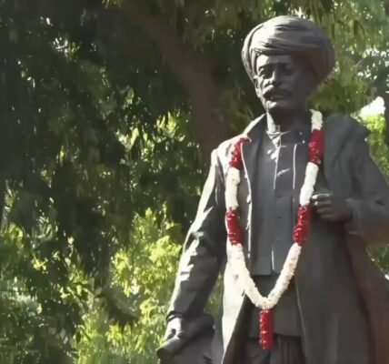 nation is paying tribute to social reformer Mahatma Jyotiba Phule today on his birth anniversary