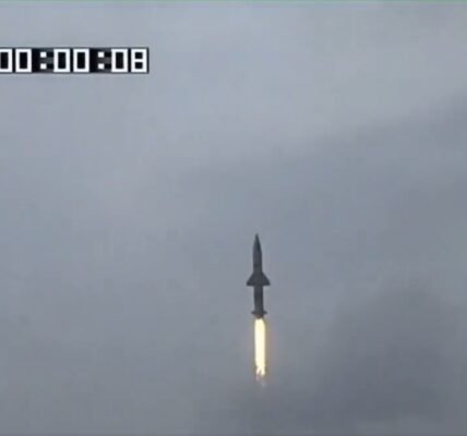 A successful test-launch of the Agni-1 ballistic missile was conducted.