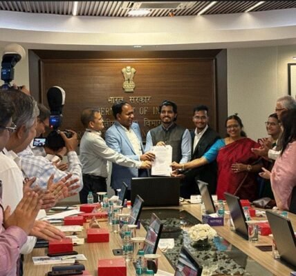 DFS has launched a US$ 1.5 billion domestic insurance pool, the Bharat Maritime Insurance Pool (BMIP)