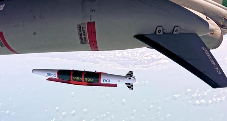 DRDO और भारतीय वायु सेना ने सामरिक उन्नत रेंज संवर्धन हथियार का पहला सफल उड़ान परीक्षण किया