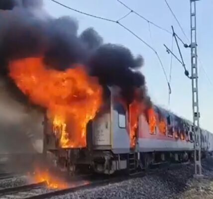 Ministry of Railways has ordered a high-level inquiry into the fire that broke out on the Trivandrum-New Delhi Rajdhani Express