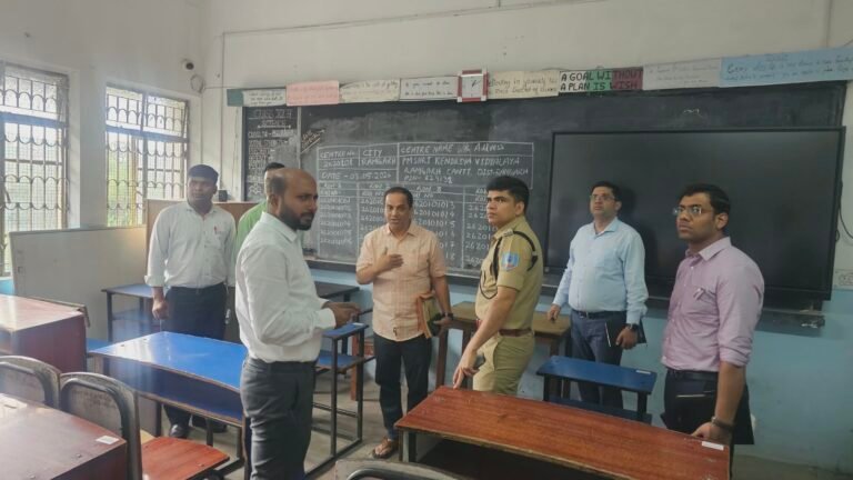स्नातक चिकित्सा शिक्षा में प्रवेश के लिए राष्ट्रीय पात्रता सह प्रवेश परीक्षा-नीट यूजी आज आयोजित की जाएगी