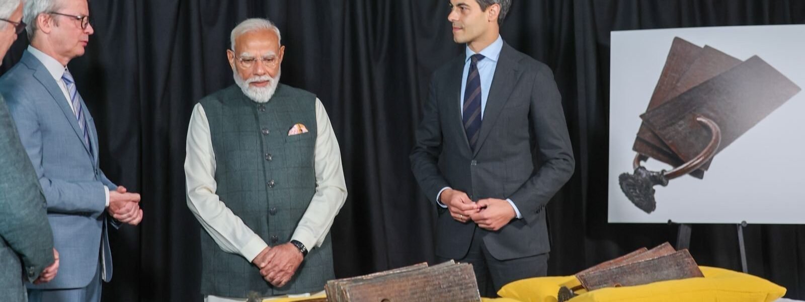 Netherlands Returns 11th-Century Chola Copper Plates to the Government of India