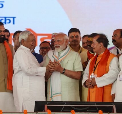 PM Modi congratulated all the ministers who took the oath of office in the Bihar government.