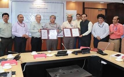 CSIR-CRRI and MCD have formed a strategic partnership for sustainable road reconstruction and the rapid repair of potholes.