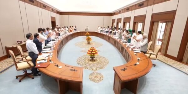 Cabinet members gave Prime Minister Modi a standing welcome.