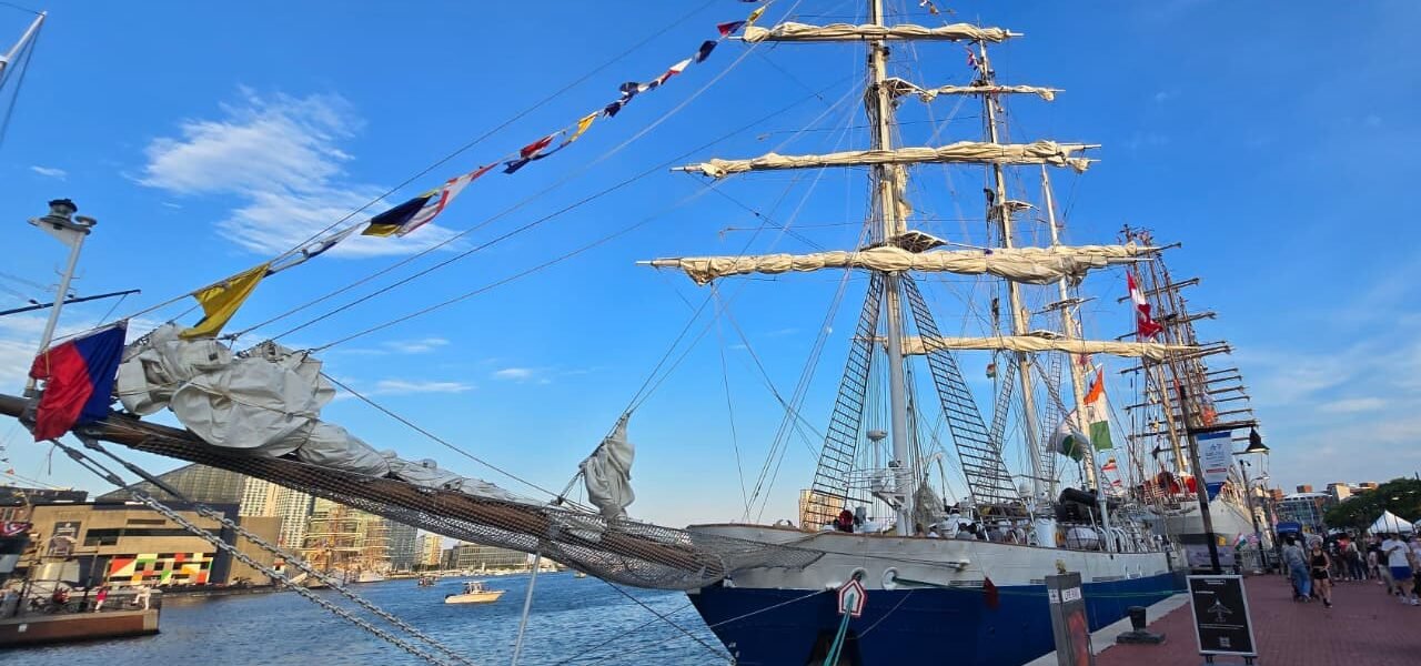 Indian Navy large vessel INS Sudarshini has arrived in Baltimore, USA.
