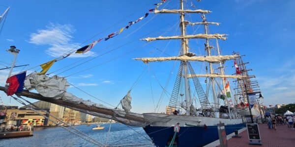 Indian Navy large vessel INS Sudarshini has arrived in Baltimore, USA.