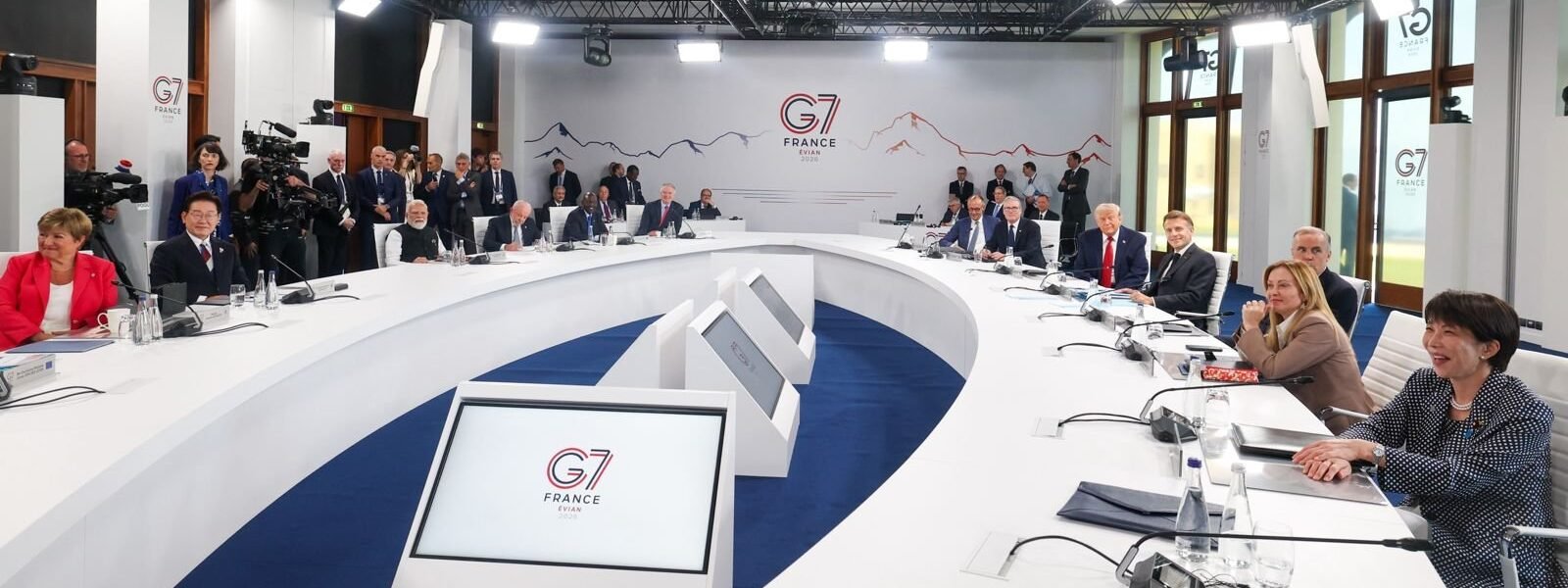 PM Modi addressed the outreach session held at the G7 Summit on the theme Ensuring a Safe, Rapid and Efficient Roll-out of AI