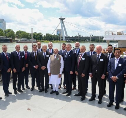 PM Modi along with Slovak PM Robert Fico interacted with key figures from Slovakia trade and industry sectors.