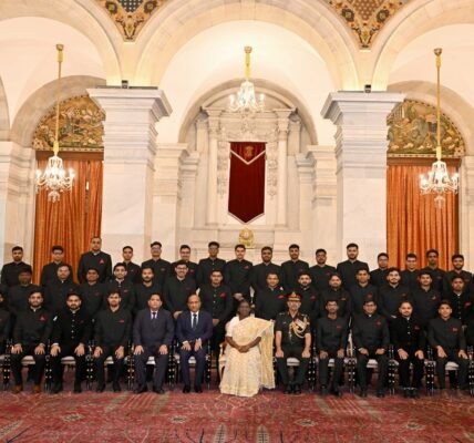President Droupadi Murmu met with trainee officers of the 2023 and 2024 batches of the Military Engineer Services (MES) at Rashtrapati Bhavan.