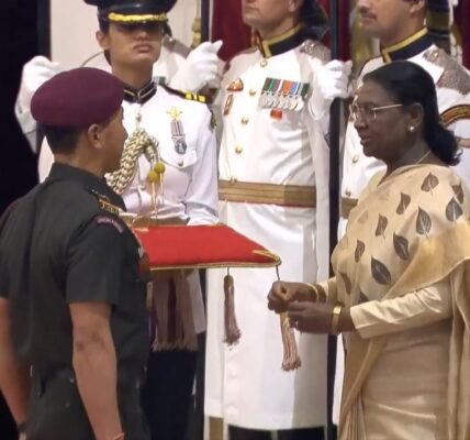 President presented 7 Kirti Chakras (2 posthumous), 15 Vir Chakras (3 posthumous), and 29 Shaurya Chakras (1 posthumous) during the Defence Investiture Ceremony 2025 (Phase-I)