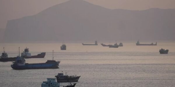 US lifted the naval blockade