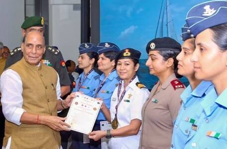 Defence Minister felicitated the crew of INSV Tarini for completing the first-ever all-women tri-service sailing expedition