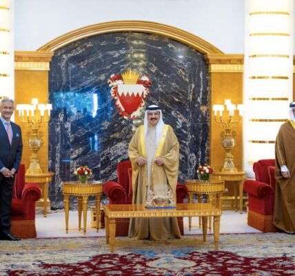 EAM Dr. Jaishankar met King Hamad bin Isa Al Khalifa in Bahrain.