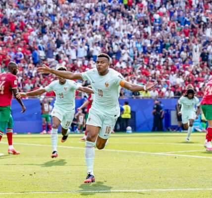 France advanced to the semi-finals of the FIFA World Cup by defeating Morocco 2-0.