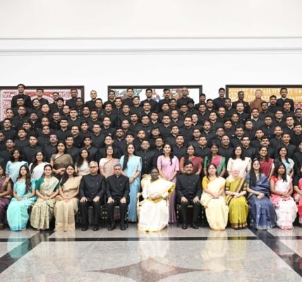 Indian Forest Service trainee officers met President Droupadi Murmu at the Rashtrapati Bhavan Cultural Centre today.