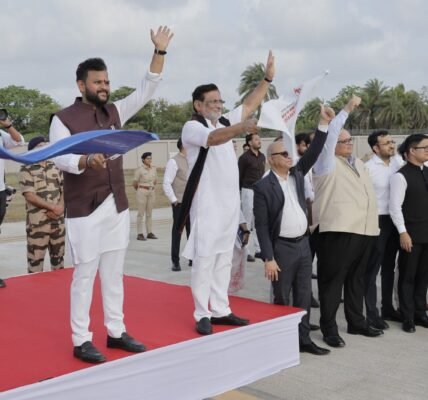 Union Minister Ram Mohan Naidu flagged off the first flight from Daman's Namo Airport.