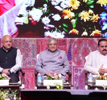 CEC Gyanesh Kumar interacted with Uttar Pradesh Booth Level Officers (BLOs) in Lucknow today.