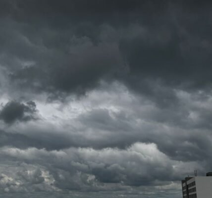 IMD forecast heavy rain at several places in the northwestern parts of the country today
