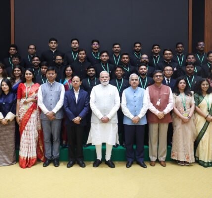 Trainee officers of the 2025 batch of the Indian Foreign Service (IFS) met PM Modi.