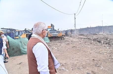 Union Minister Manohar Lal inspected the Bhalswa dumpsite and reviewed the progress of legacy waste disposal.