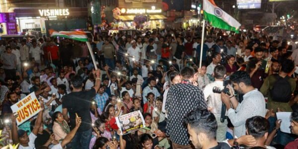protesting against irregularities in the JPSC-JSSC
