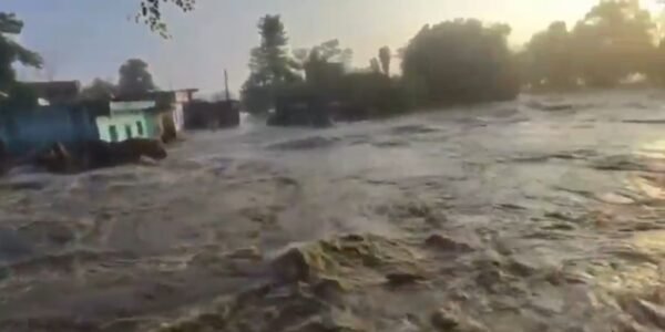 Flood situation in North Bihar critical due to continuous rain in Nepal