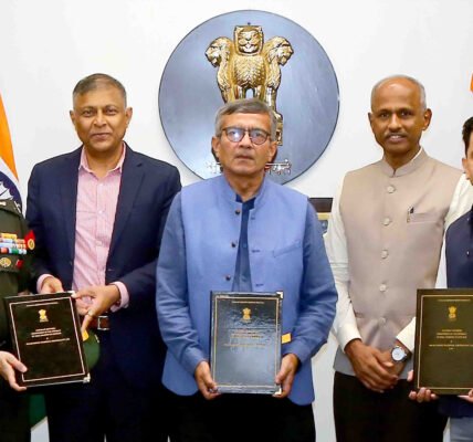 Ministry of Defence signed a contract worth ₹586 crore for the procurement of Auxiliary Power Units for T-72 and T-90 tanks