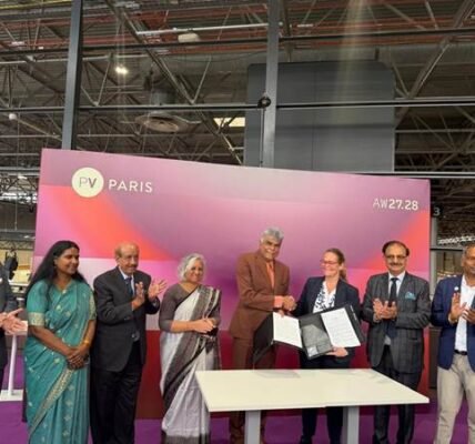 Strategic MoU signed to strengthen India-France textile and fashion cooperation.
