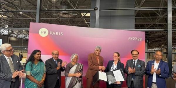 Strategic MoU signed to strengthen India-France textile and fashion cooperation.