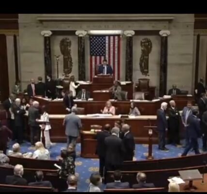 U.S. House of Representatives passed a bill imposing sanctions on Russian officials and the economy