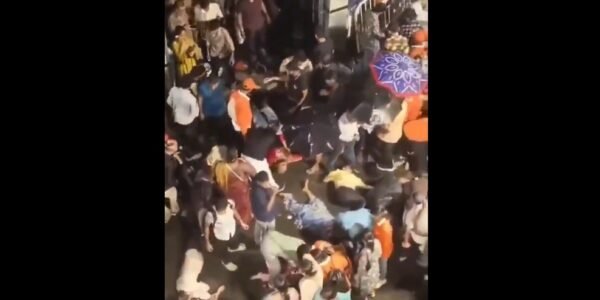 19 dead, 25 injured in a stampede at a Durga Puja pandal in Kolkata
