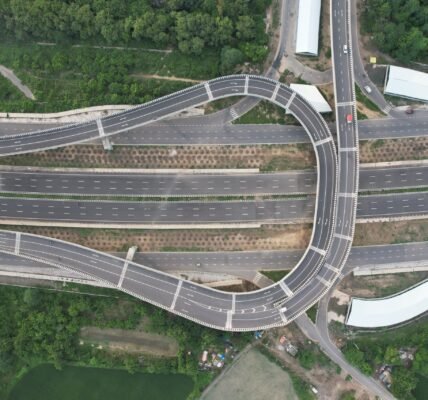 NHAI will install retrofit emission control devices on 25 DG sets on the Dwarka Expressway.