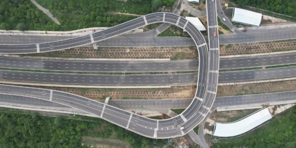 NHAI will install retrofit emission control devices on 25 DG sets on the Dwarka Expressway.
